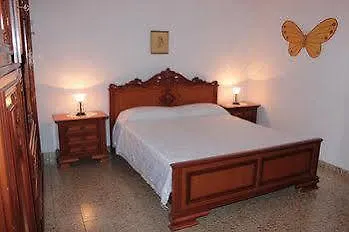 E Apartment