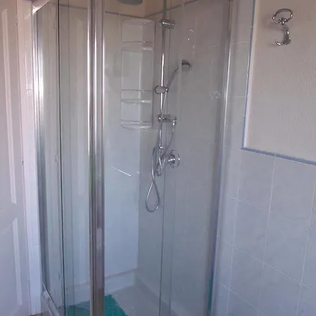 E Apartment