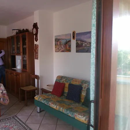 E Apartment