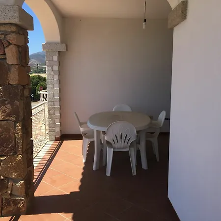 E Apartment