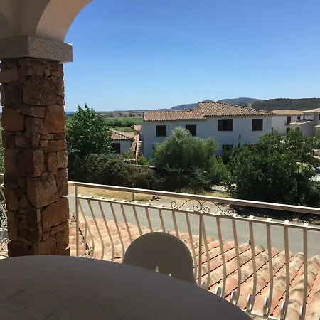 E Budoni